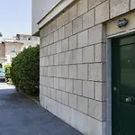 Corso Italia Deluxe Apartment
